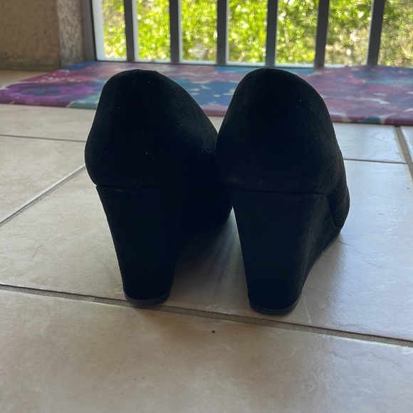 Black shoes - Picture 3 of 3